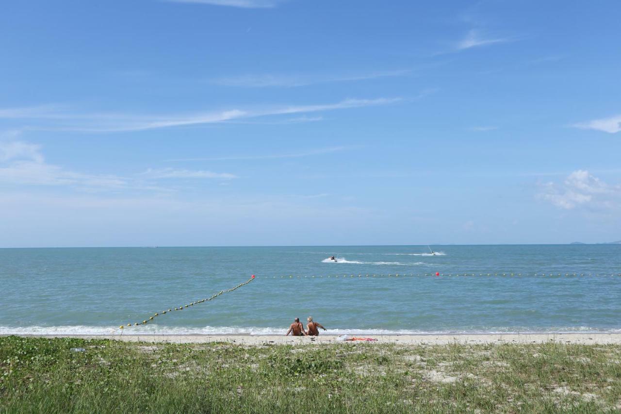 Smell Rose Beach Garden Batu Feringgi Ngoại thất bức ảnh