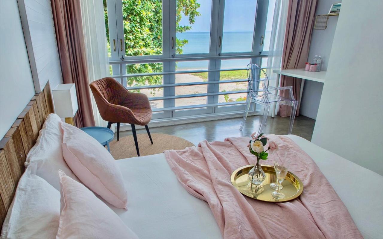 Smell Rose Beach Garden Batu Feringgi Ngoại thất bức ảnh